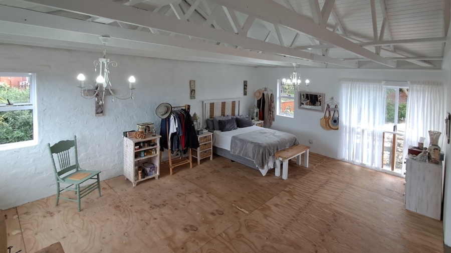 4 Bedroom Property for Sale in Seaview Eastern Cape